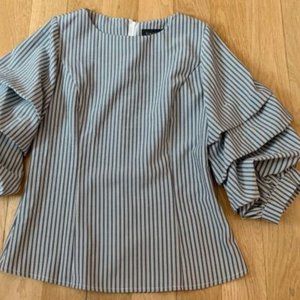 Womens Gracia Top Blouse 3/4 Sleeve Grey Striped Tiered Sleeve Size Small